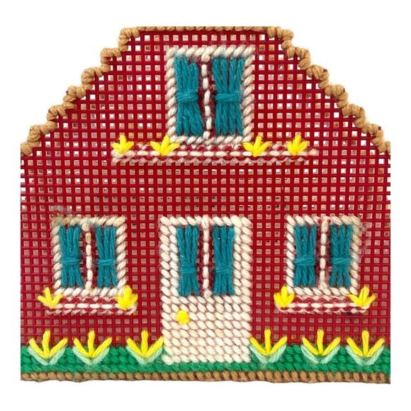 Handmade Plastic Canvas Red House Napkin Holder Country Cottage Core Boho Kitsch - Picture 6 of 9